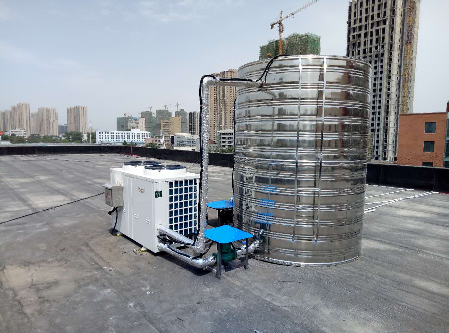 酒店、賓館洗浴熱水用什么好，福威斯空氣能熱水器*佳選擇